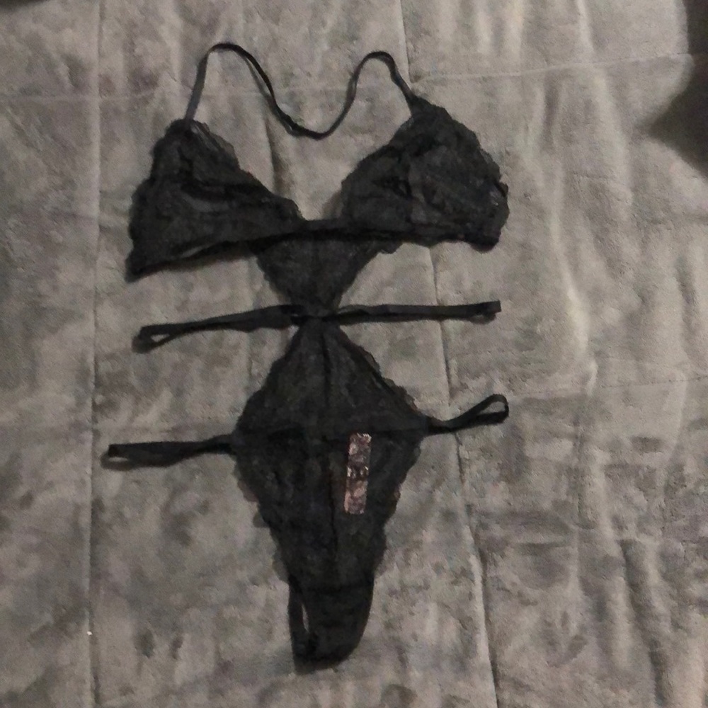 Victoria’s Secret Black lingerie NWT